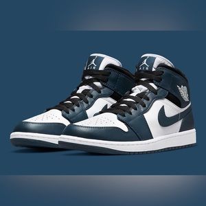 Men’s Jordan 1 Mid “Armory Navy”